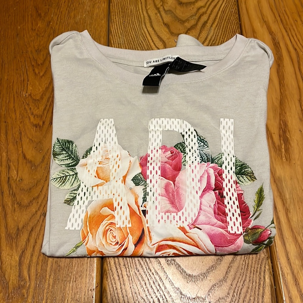 ADIDAS Crop Top - Picture 1 of 1